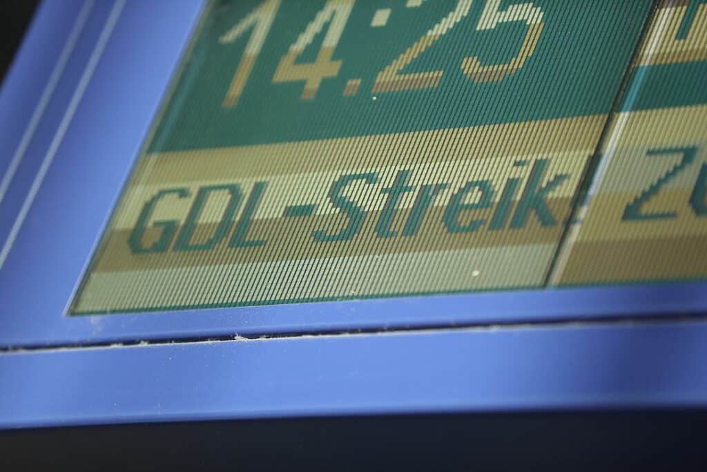 GDL kündigt "Wellenstreiks" an