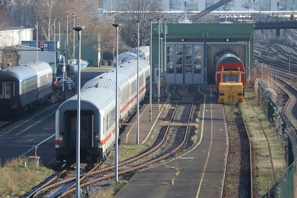 Grüne fordern radikale Reformen der Bahn