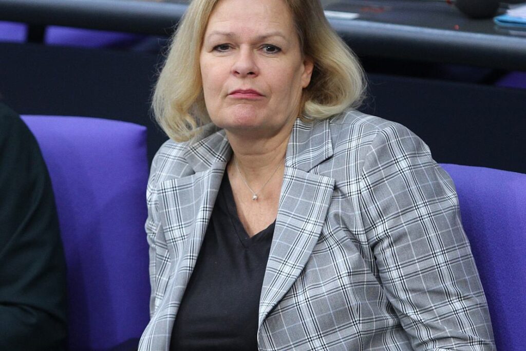 Innenministerin bezeichnet Terrorgefahr in Deutschland als "akut"