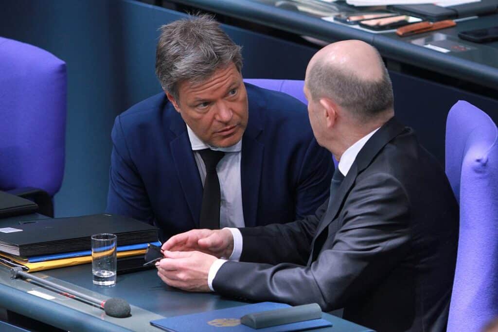 Insa: SPD und Grüne legen zu