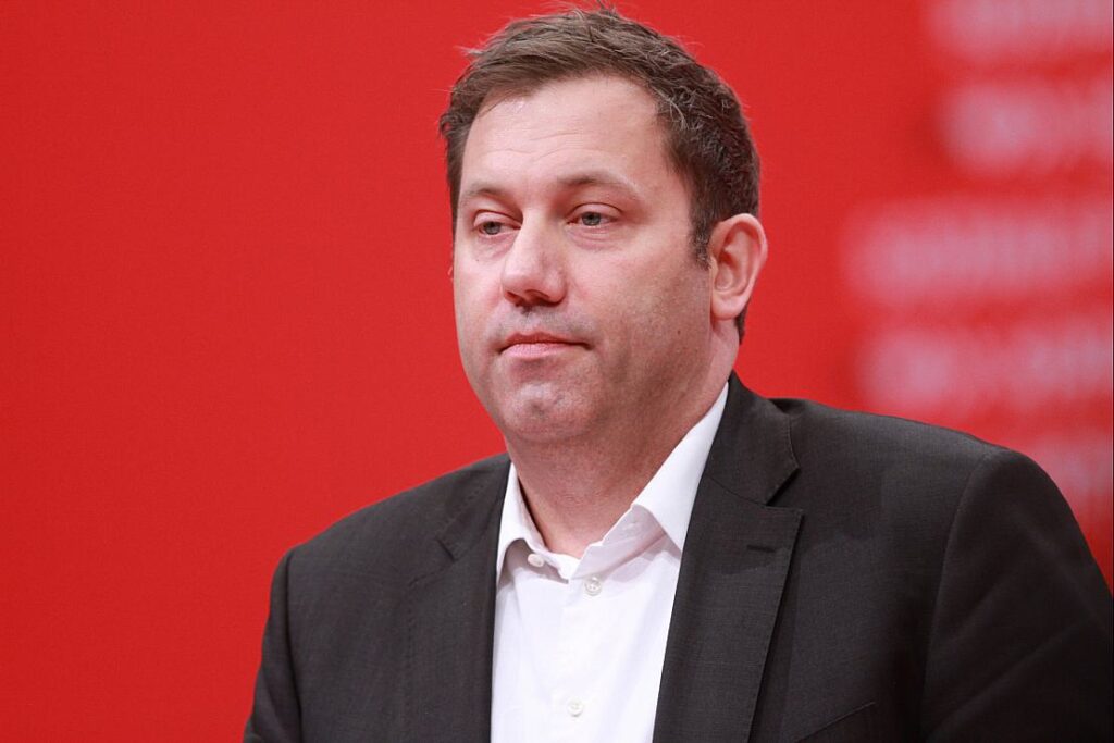 Klingbeil erteilt FDP-Forderung nach Soli-Abbau klare Absage