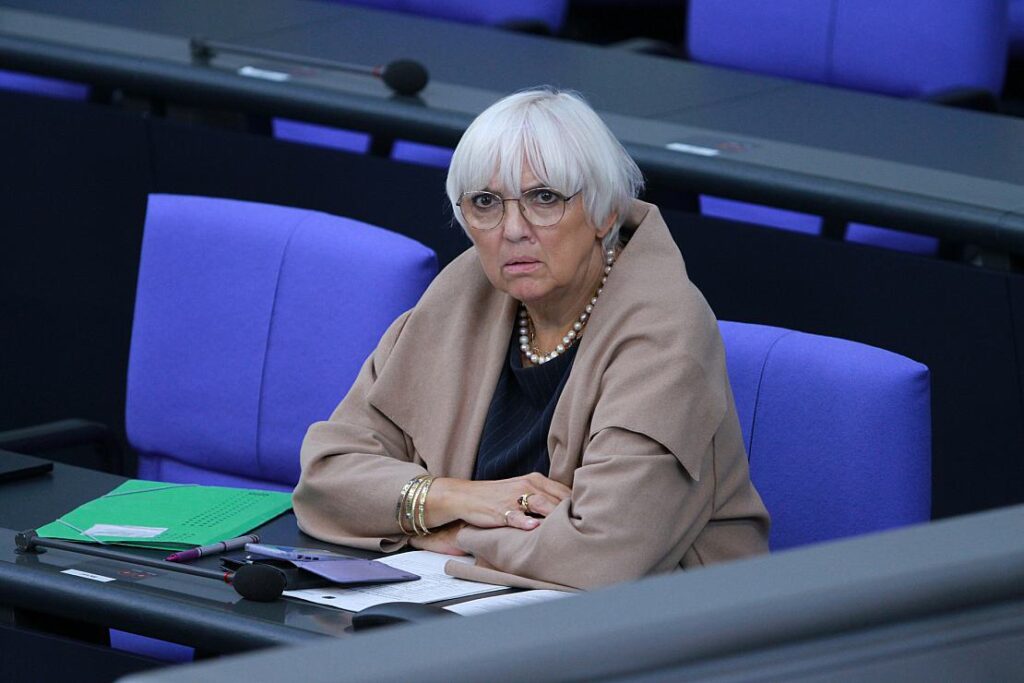 Knobloch für Entlassung von Kulturstaatsministerin Roth