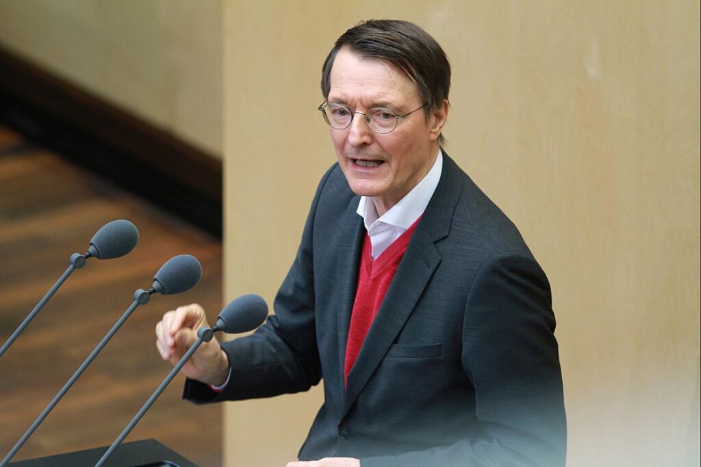 Lauterbach will RKI-Protokolle "weitestgehend" entschwärzen