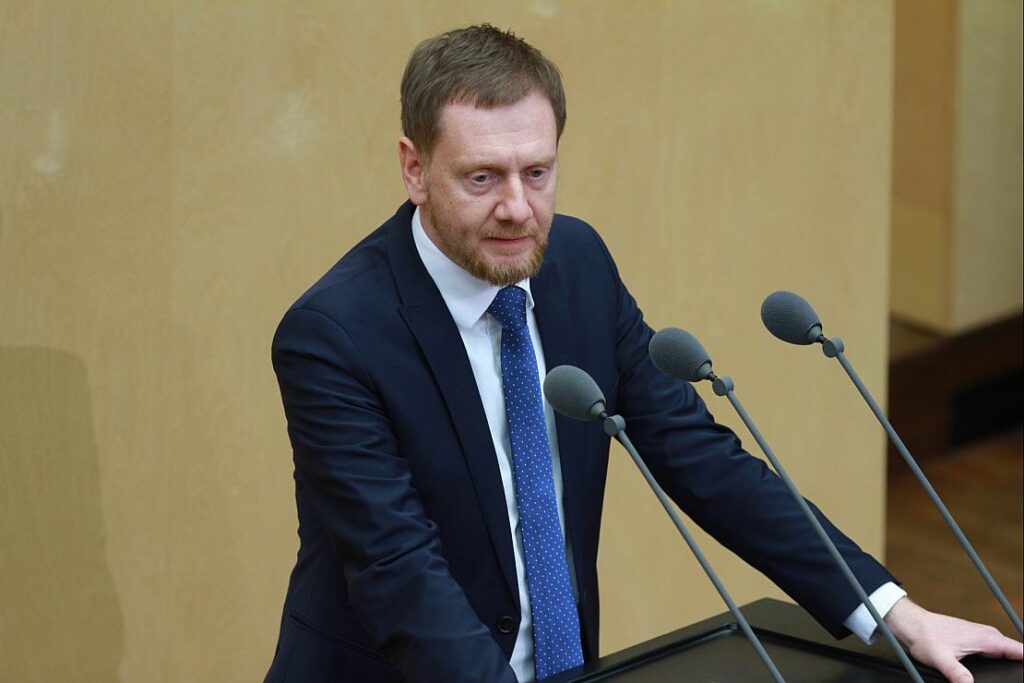 Sachsens Ministerpräsident fürchtet China-Abhängigkeit bei E-Autos
