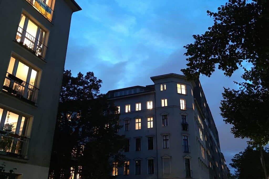 Studie: WG-Zimmer im Schnitt 119 Euro teurer als Bafög-Wohnpauschale