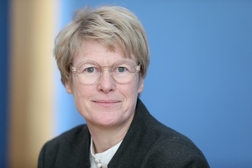 Wirtschaftsweise wollen Wachstumsprognose senken