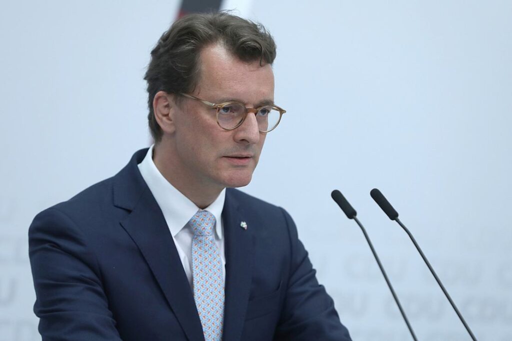 Wüst warnt vor Festlegung für Zeit nach Bundestagswahl