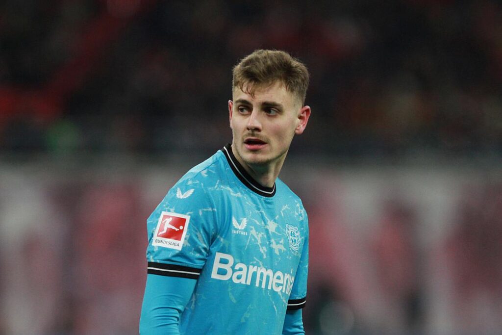 1. Bundesliga: Leverkusen wendet beim BVB erste Niederlage spät ab