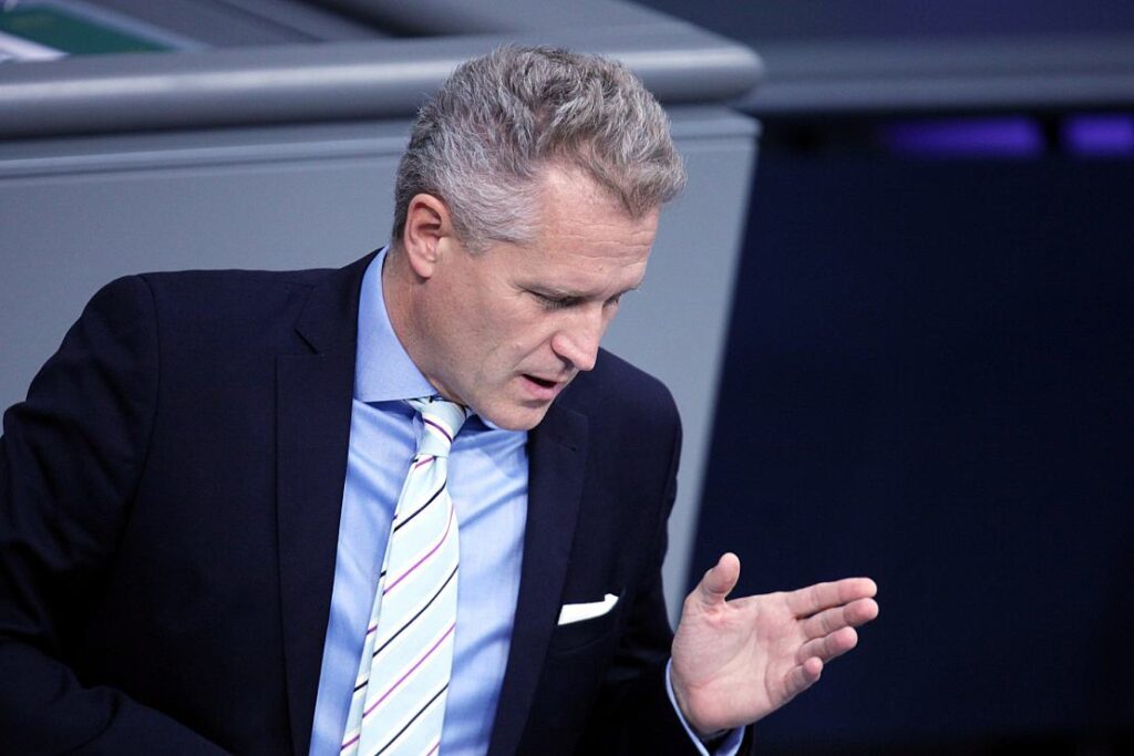 Barley nennt Krah und Bystron "Putins Komplizen"