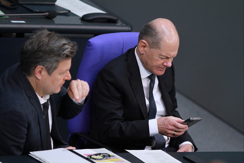Bundespresseamt startet Whatsapp-Kanal