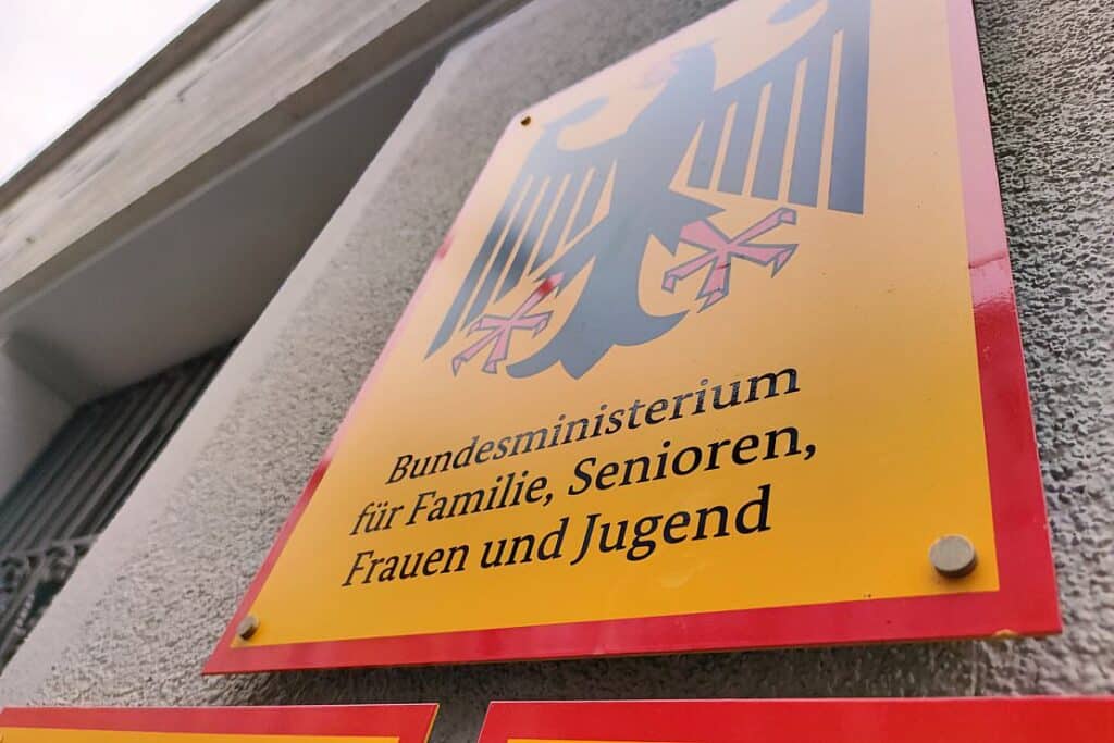 Diakonie kritisiert 5.000-Stellen-Plan bei Kindergrundsicherung