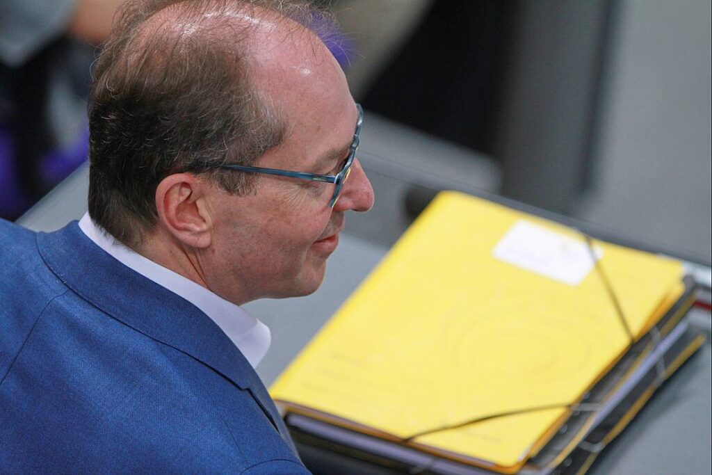 Dobrindt droht mit U-Ausschuss zu Entscheidung um Atomausstieg
