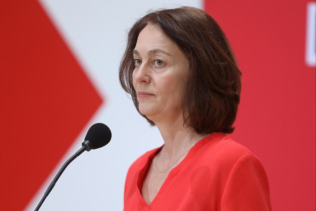 Europaparlamentarier fordern neue EU-Sanktionen gegen den Iran