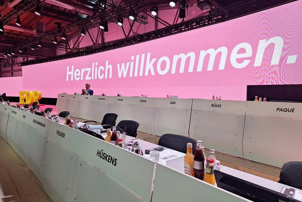 FDP setzt Bundesparteitag in Berlin fort