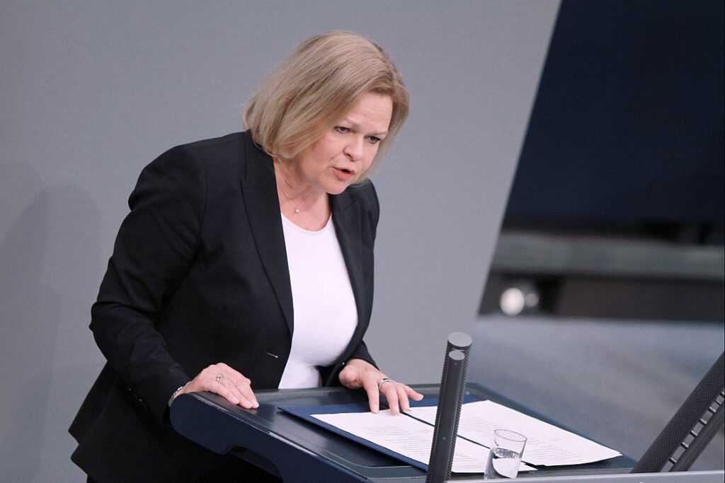 Faeser fordert "hartes Einschreiten" gegen Islamisten