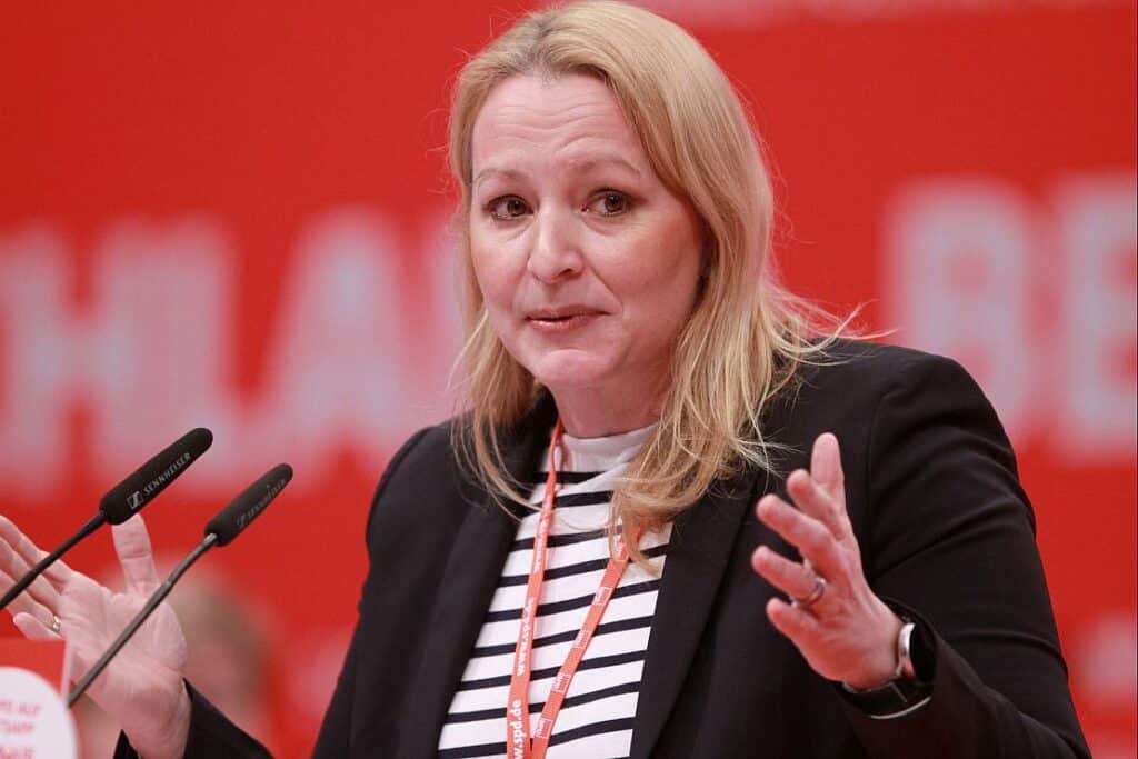 KMK-Präsidentin blickt zurückhaltend auf Antisemitismus-Aktionstag