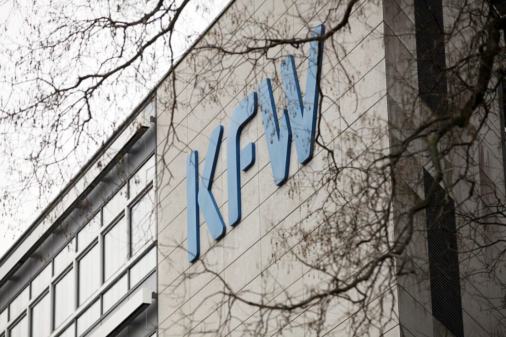 KfW senkt Zinssatz für Studienkredit