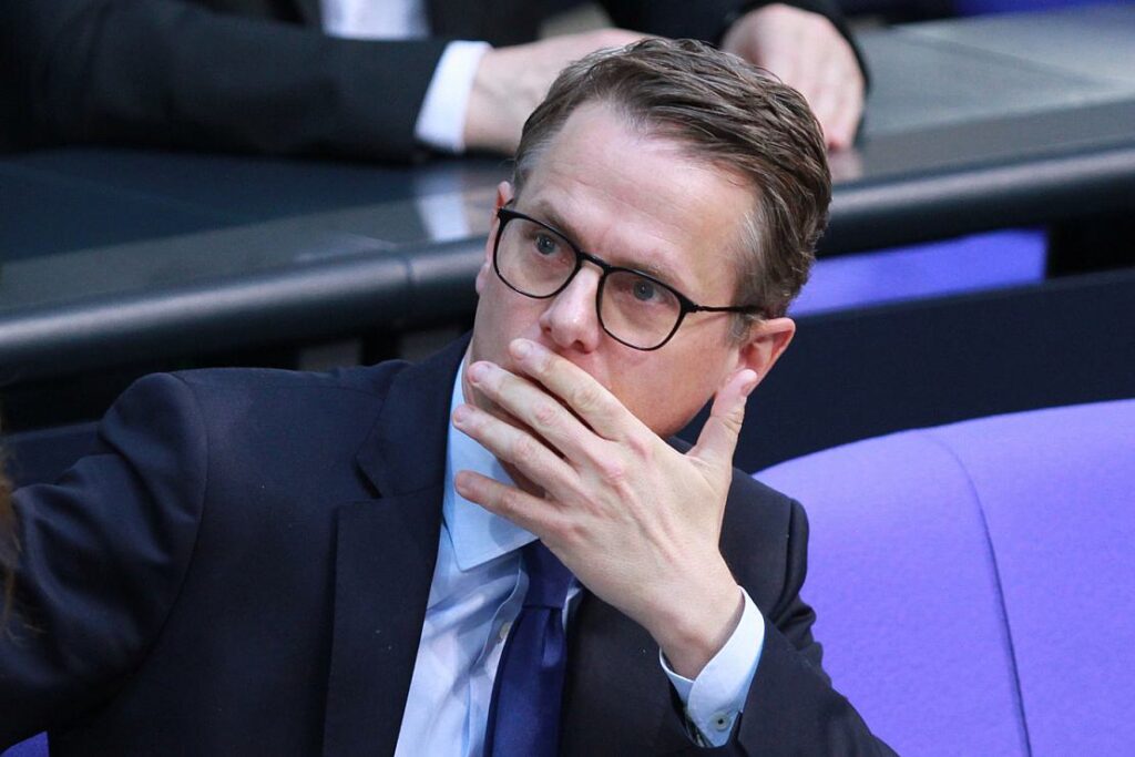 Linnemann erwartet auf CDU-Parteitag Streit um Wehrpflicht