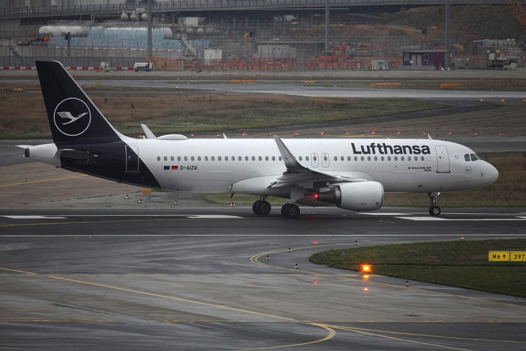 Lufthansa ruft Belegschaft zum Sparen auf