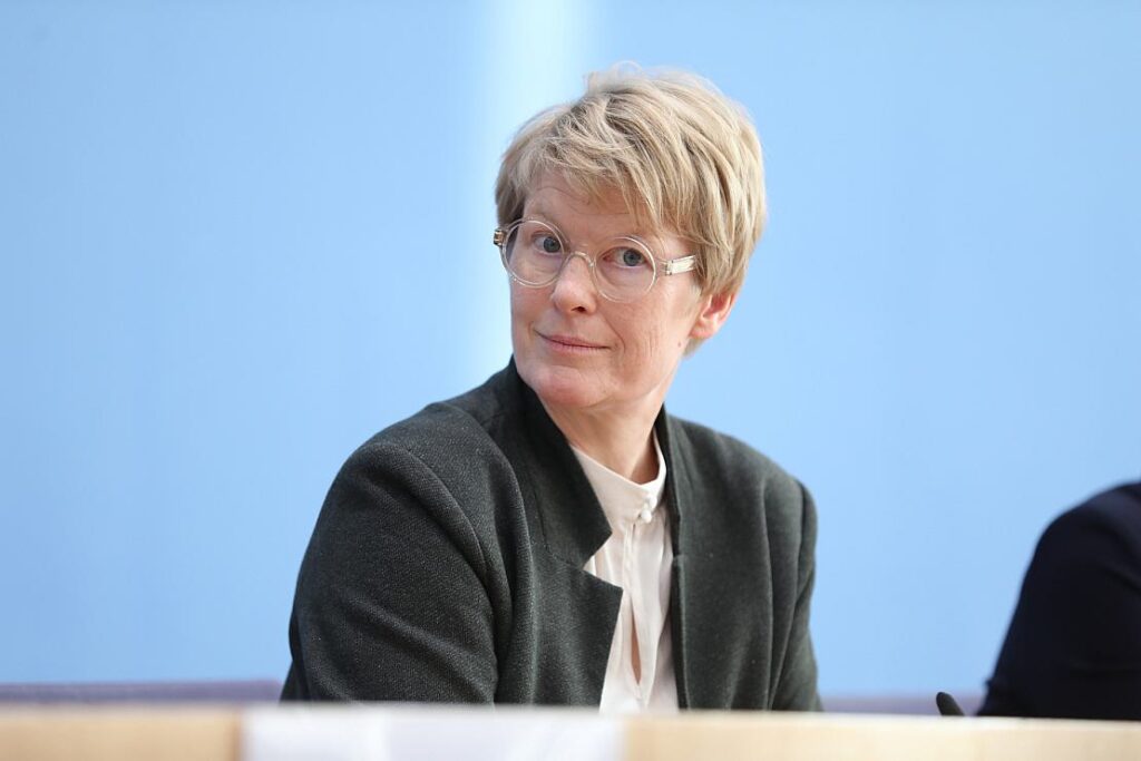 Wirtschaftsweise Grimm für mehr Tempo bei der Energiewende