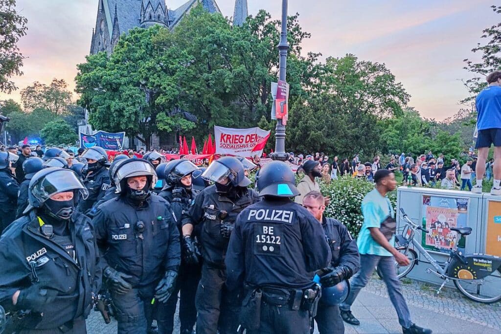 Berliner Polizei zieht positives Fazit nach 1. Mai