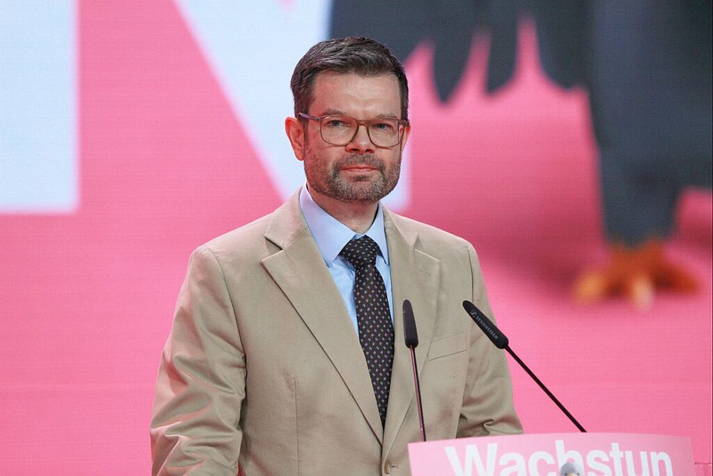 Buschmann dämpft Hoffnungen auf AfD-Verbotsverfahren
