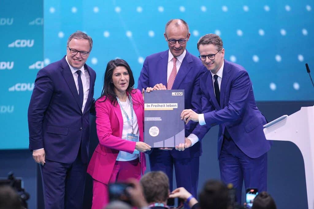 CDU-Parteitag beschließt einstimmig neues Grundsatzprogramm
