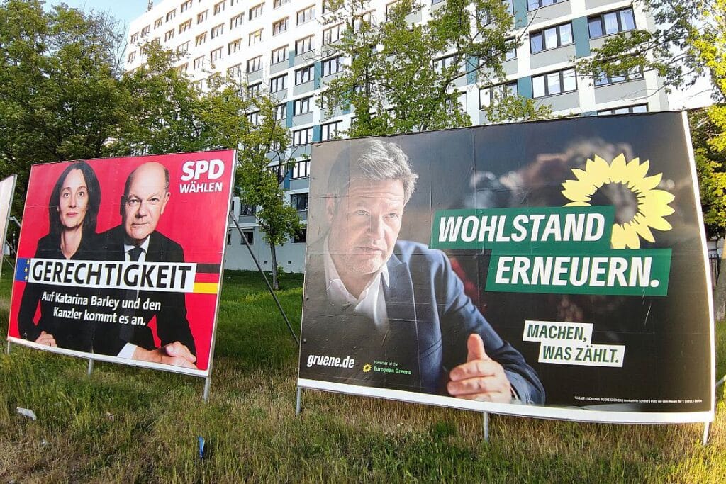 CSU wirft SPD und Grünen "völlig inhaltsleeren" Wahlkampf vor