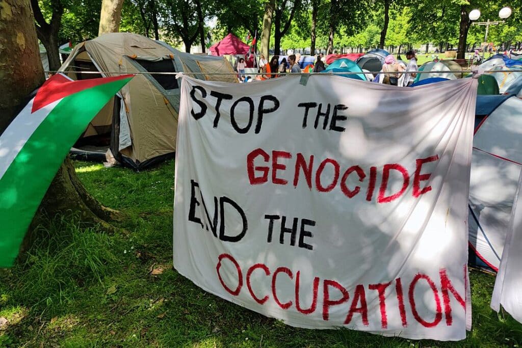 Dobrindt will Masken-Verbot bei antiisraelischen Demonstrationen