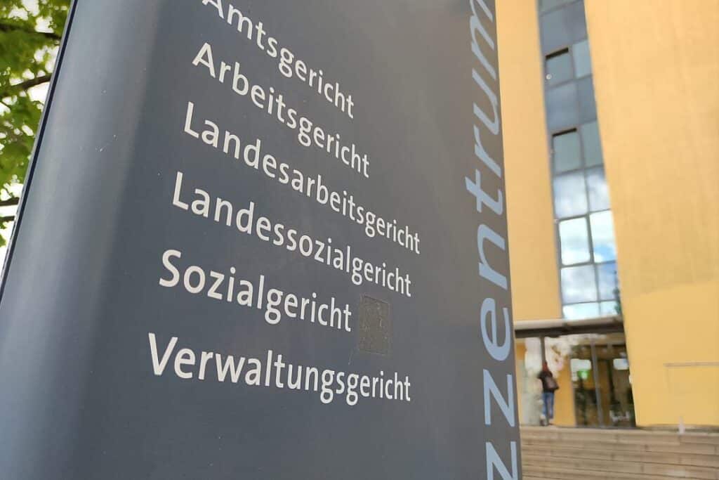 Erneut deutlich mehr Regelinsolvenzen beantragt
