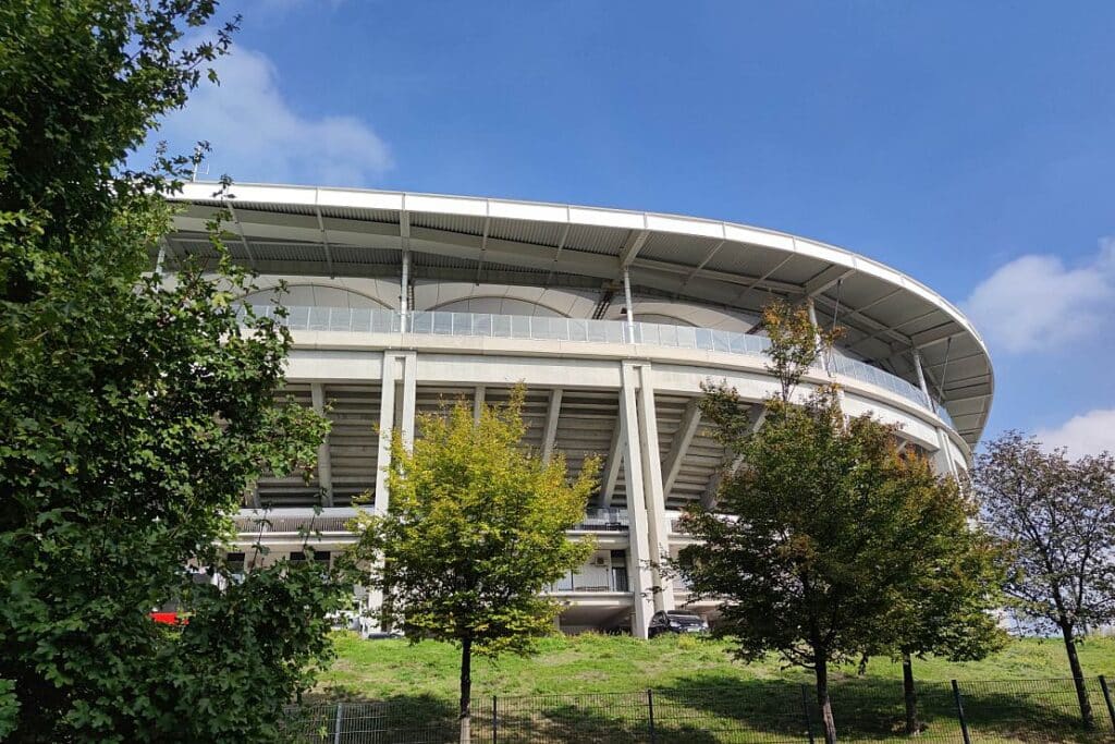 Frankfurt richtet 2027 EL-Finale aus – ECL-Endspiel 2026 in Leipzig