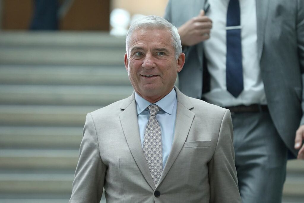 Innenminister fordern Konsequenzen nach Attacken auf Politiker