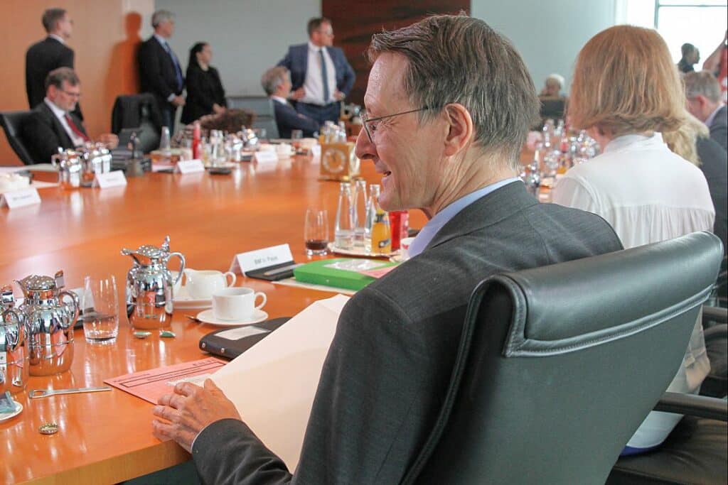 Lauterbach will "Generalüberholung" der Gesundheitsversorgung