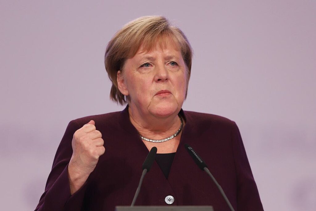 Merkel ruft zum Schutz des Grundgesetzes auf