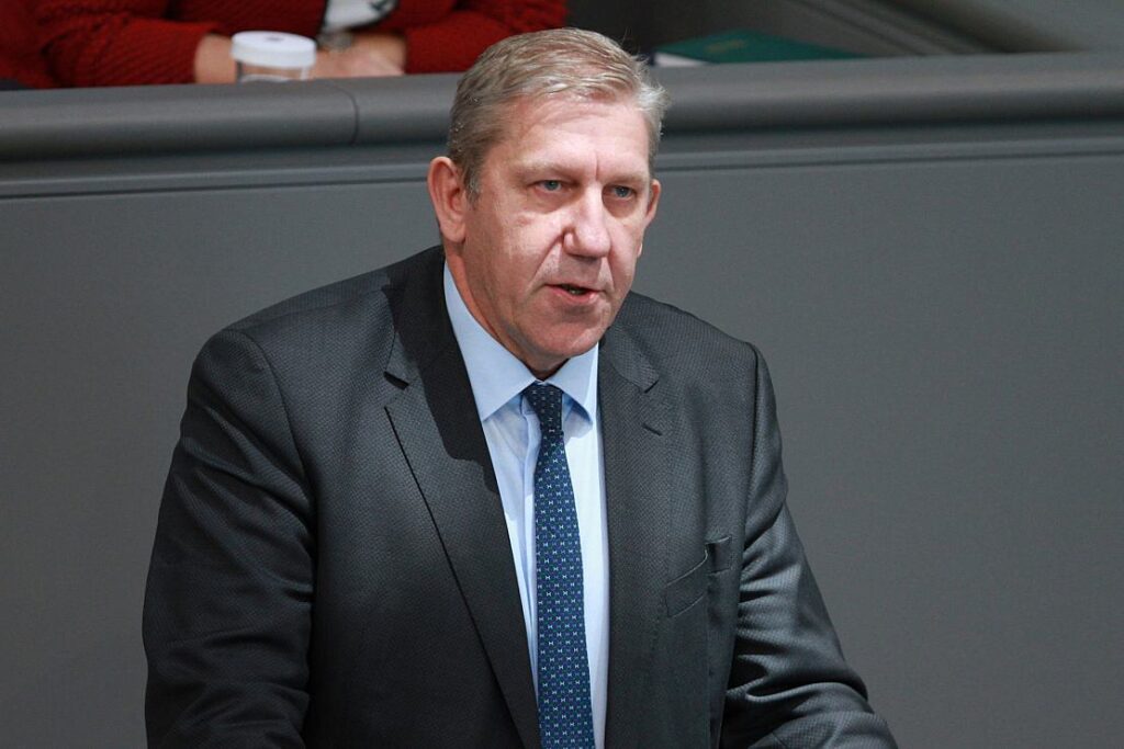 Schwarz: Steuererleichterungen bei Schuldenbremse-Reform möglich
