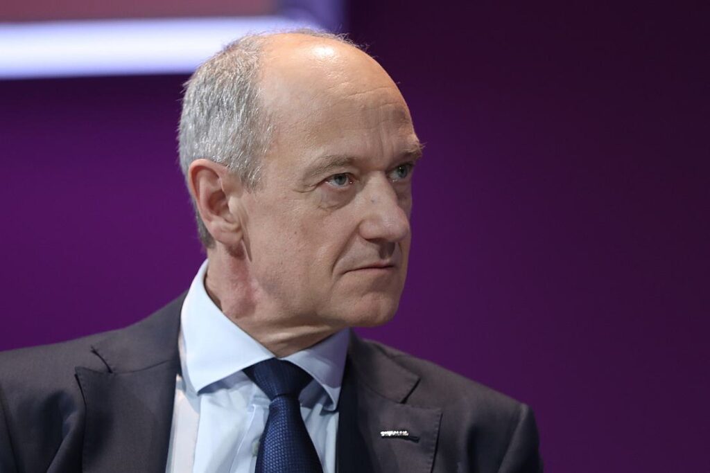 Siemens sieht Wirtschaft vor strukturellen Herausforderungen