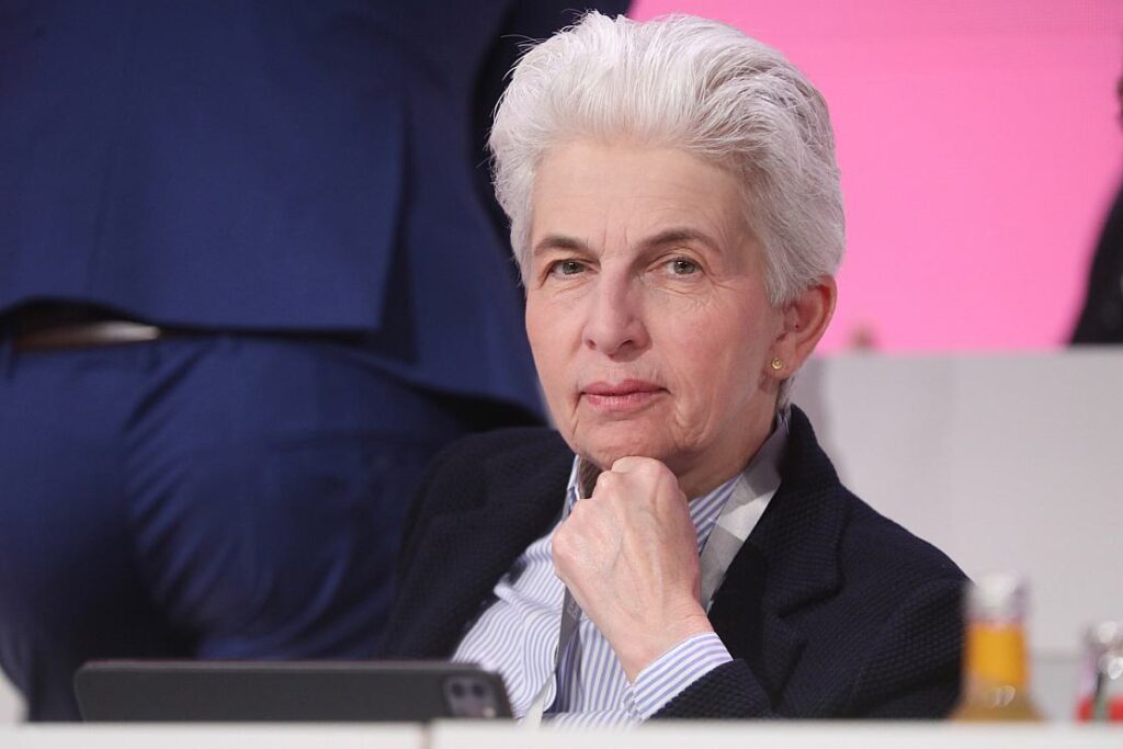 Strack-Zimmermann verlangt Details zu weiteren Ukraine-Milliarden
