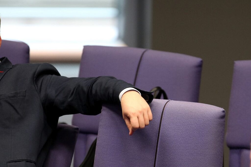 Über 100 Politiker unterzeichnen Erklärung gegen Gewalt