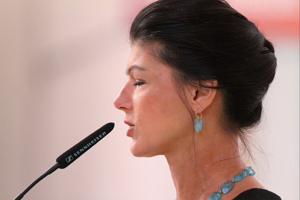 Wagenknecht will im Bundestag über Verbrenner-Aus abstimmen