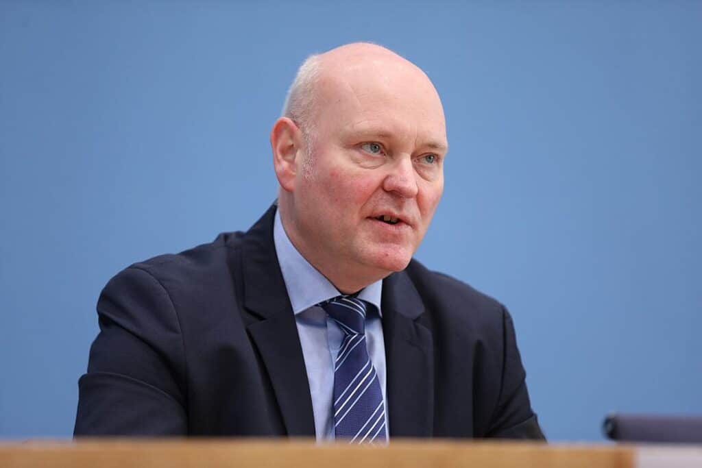 Wirtschaftsweiser Truger für Mindestlohn von mindestens 14 Euro