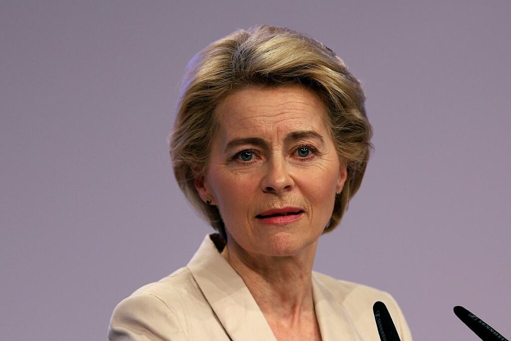 Zusammenarbeit mit EKR: SPD und FDP kritisieren von der Leyen scharf