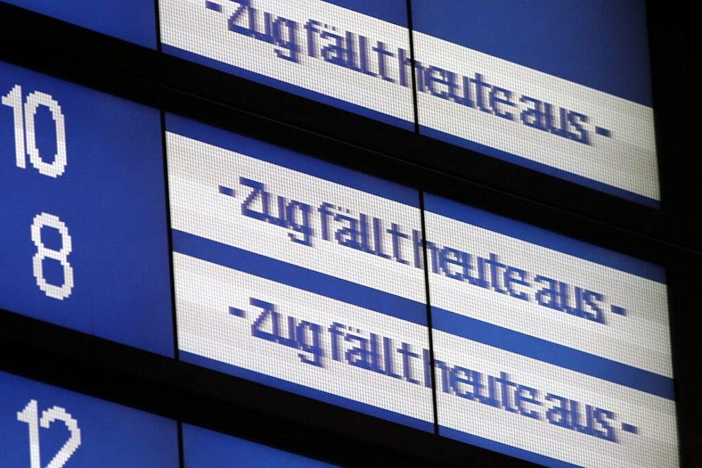 Bahnverkehr in Süddeutschland weiter stark beeinträchtigt