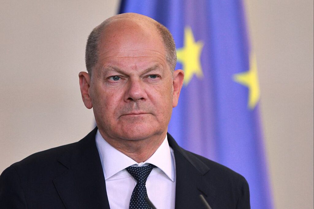 Scholz verspricht im Flutgebiet schnelle Hilfe des Bundes