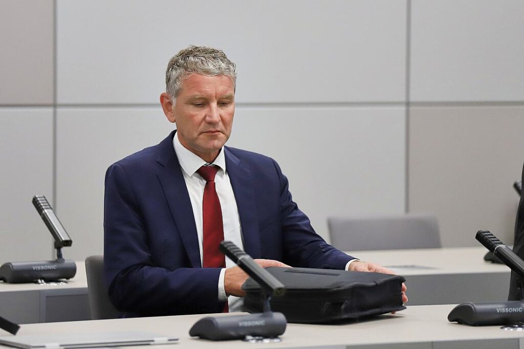 Höcke wegen SA-Parole zu weiterer Geldstrafe verurteilt