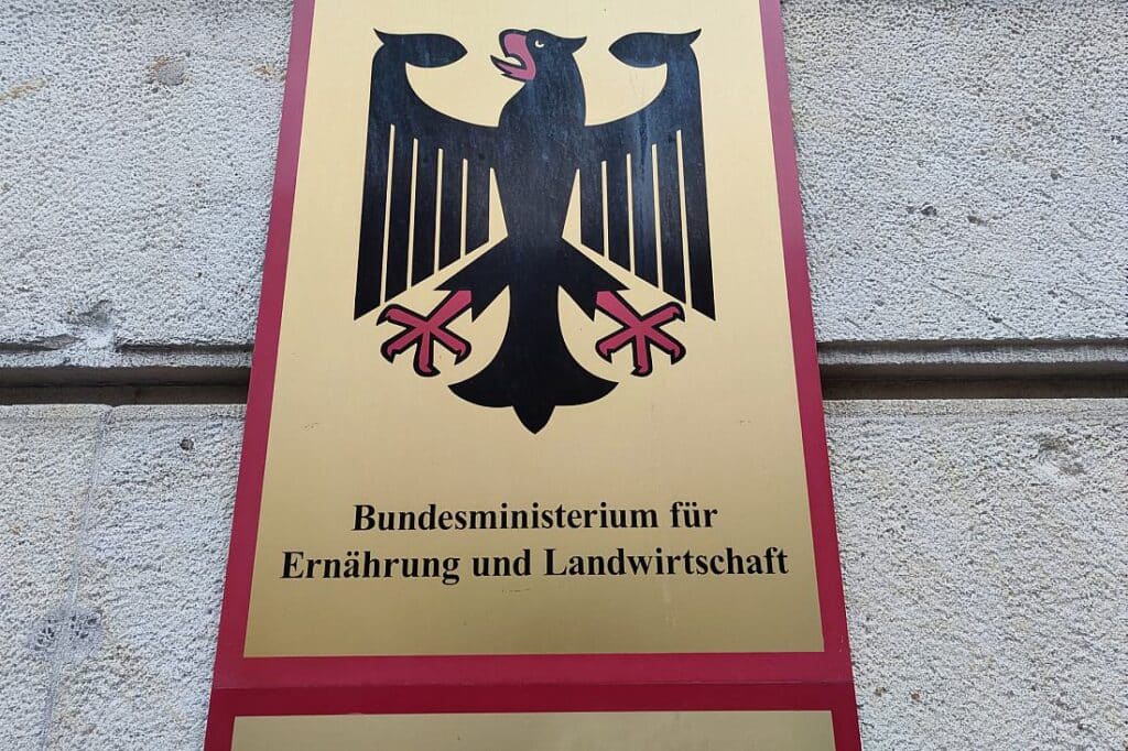 Landwirtschaftsministerium warnt vor Einschleppung des Japankäfers