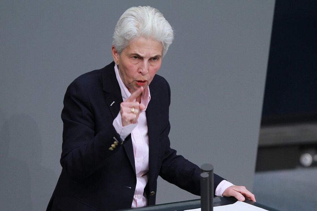 Ampel-Politiker wollen Ukraine weitreichende Waffen erlauben