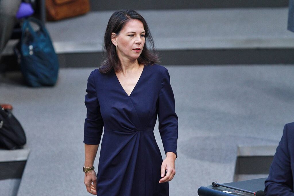 Baerbock kritisiert Union für Abbruch des Migrationsgipfels