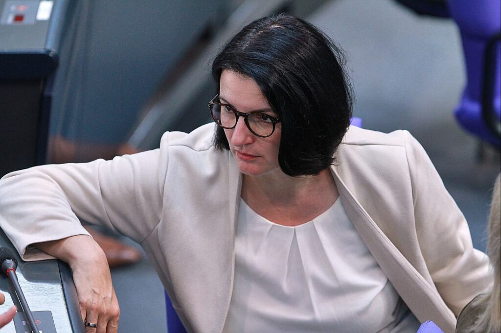 Grüne attackieren Union: "Politik der Show-Effekte ohne Substanz"