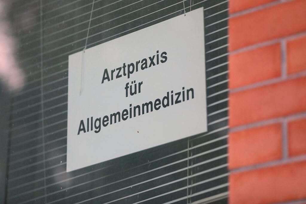 Hausärzte warnen vor Überlastung der Praxen wegen Infektionswelle