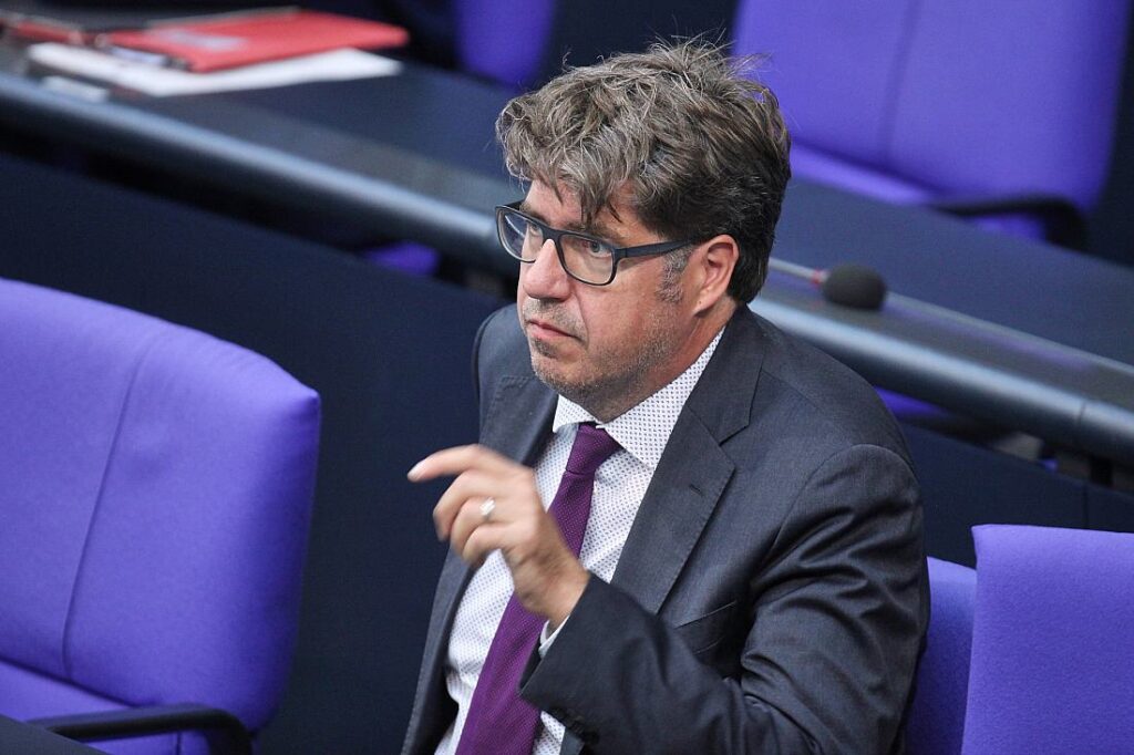Kellner will Intel-Milliarden investieren